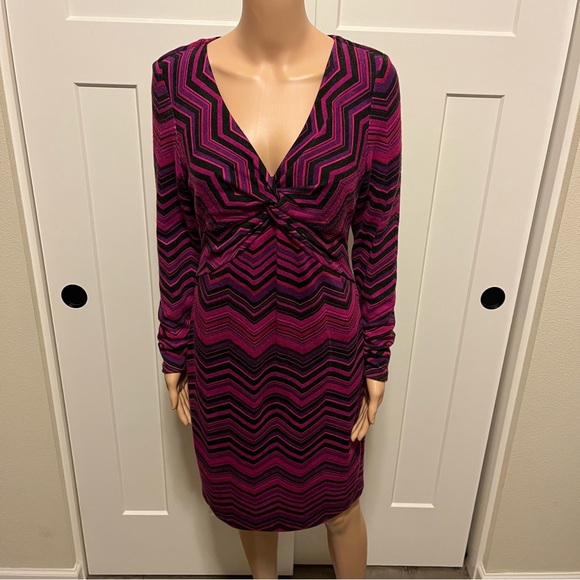 Cache Dress - Picture 3 of 8